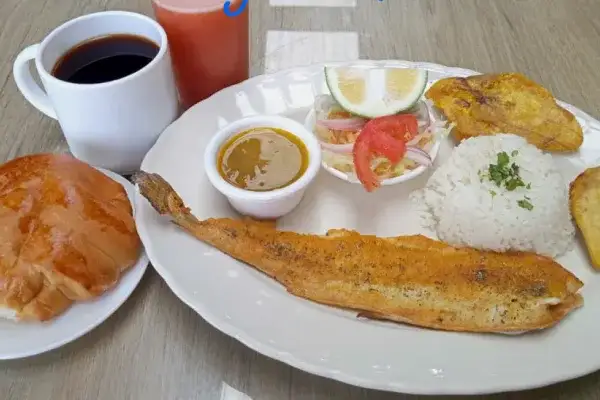 Traditional Ecuadorian lunch