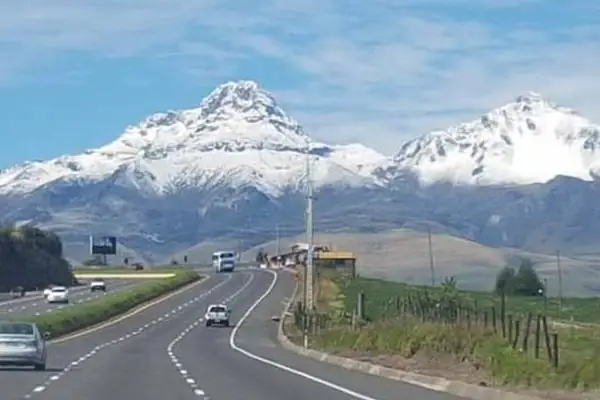 Cotopaxi and Quilotoa Tour