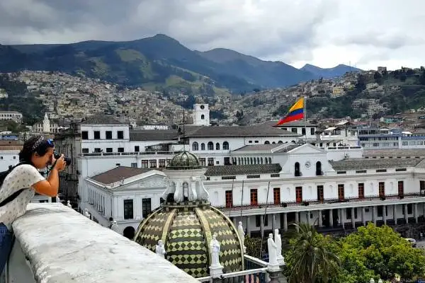La Compañía de Jesús gold-leafed interior — walking tour Quito