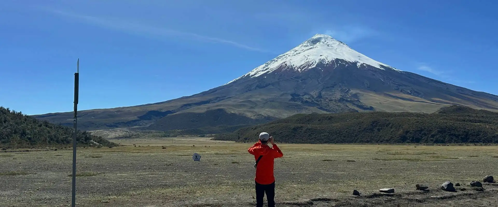 Vulcão Cotopaxi nos Andes do Equador, cenário de um roteiro pela serra
