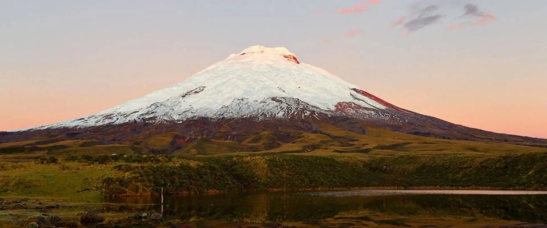 Cotopaxi to Cuenca Tour: 4 Days through the Ecuadorian Andes