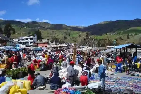 zumbahua market () 11zon