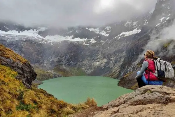 El Altar trekking to laguna amarilla