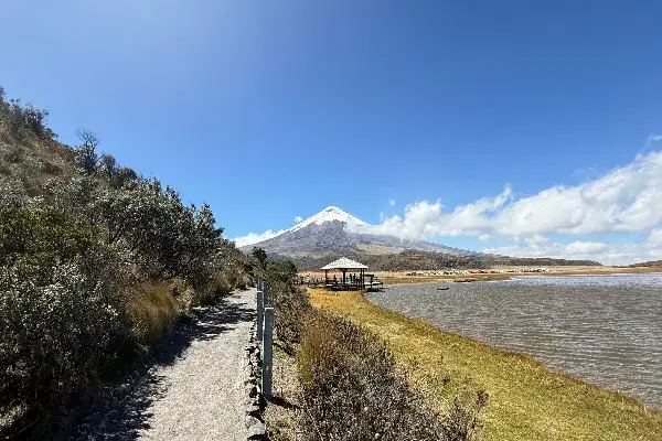 Limpiopungo lagoon